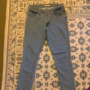 721 Levi’s High Rise Skinny jeans
